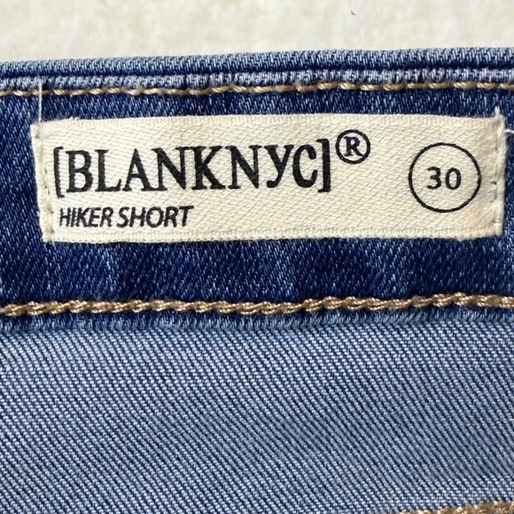 BlankNYC Hiker Short Blue Denim Cut Off Shorts Floral Butterfly Distressed Sz 30 - Picture 2 of 8